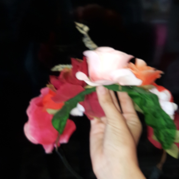 Flower headband - Picture 4 of 6